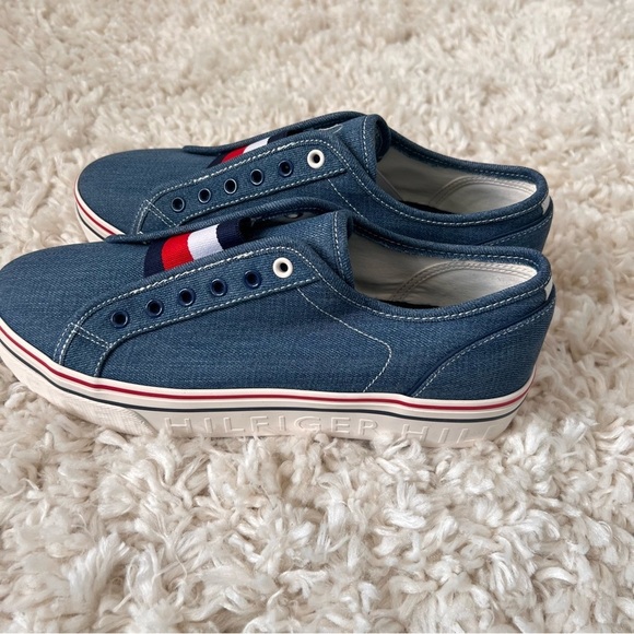 Tommy Hilfiger Women’s Balie Casual Platform Slip on sneakers - Picture 6 of 9